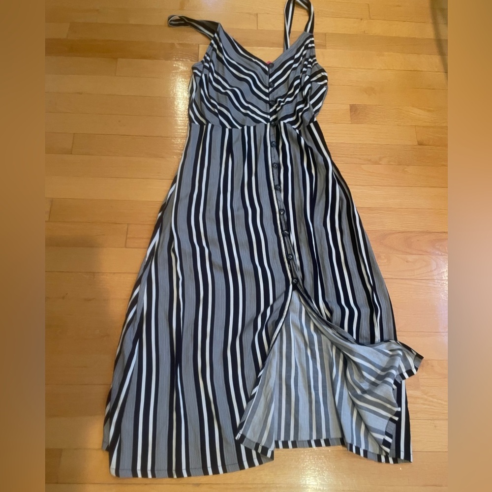 Black and White Striped Button Front Maxi Dress - NWT size XL - Picture 2 of 2